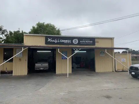 Woody's Garage in Watsonville