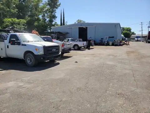 99 Glide Truck & Trailer Repair (In-Shop & Roadside ) in West Sacramento