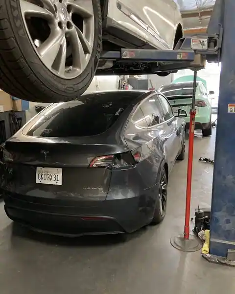 Top Auto Body & Repair in Westminster