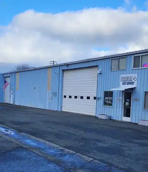 Essential Fleet Services in Willits