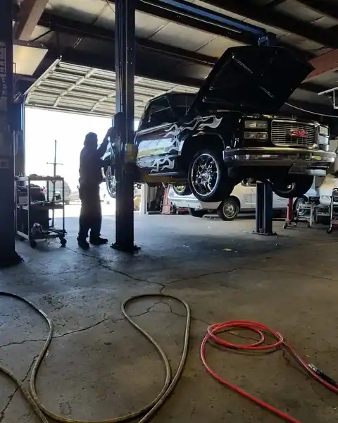 98 Auto Services in Woodland