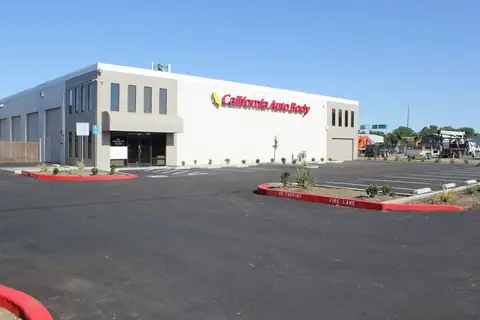 California Auto Body in Woodland