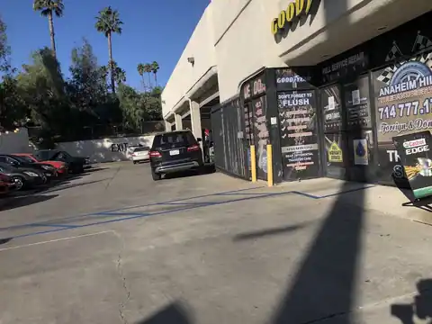 Anaheim Hills Tires in Yorba Linda
