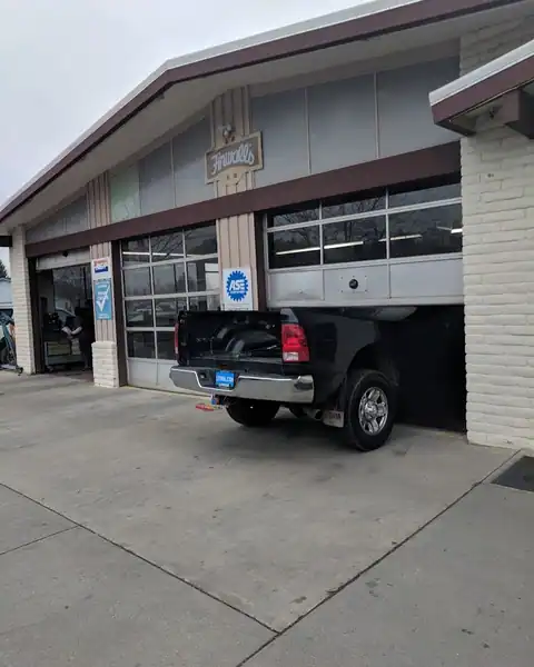 Finwall's Diagnostic & Auto Repair in Yreka