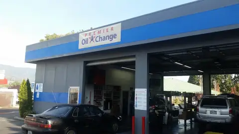Premier Oil Change in Yreka