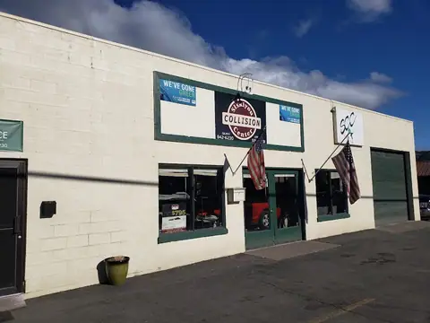 Siskiyou Collision Center in Yreka