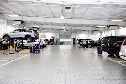 Land Rover Service Center in Alpharetta