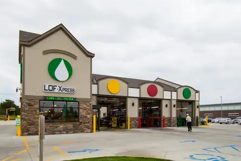 LOF Xpress Oil Change in Ankeny