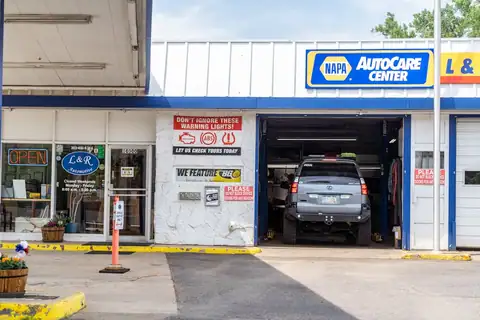 L & R Automotive in Arvada