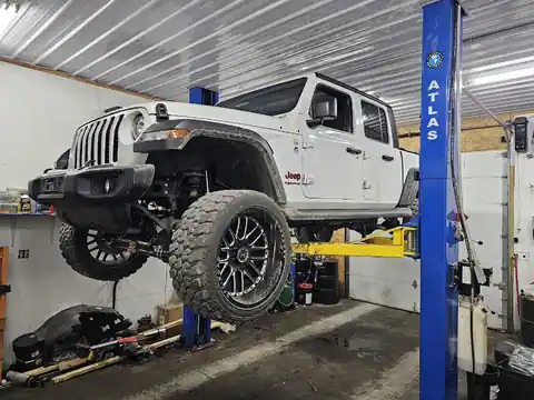 Auto repair in Aurora, IN