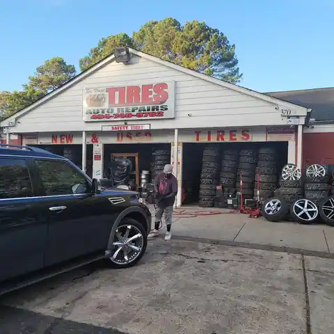 6 flags tires and auto repairs in Austell