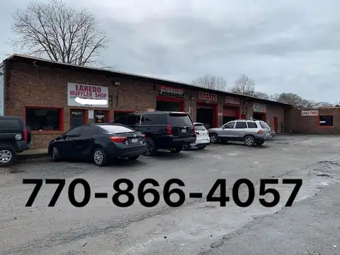 Laredo Muffler Shop in Austell