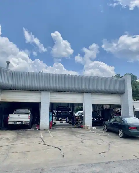 Nando's Auto in Austell
