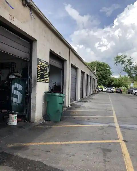 Oscar's Auto Service in Bradenton