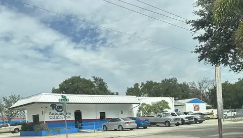Roy's Automotive Clinic near Bradenton