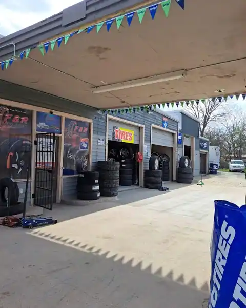 F & R Tire Shop in Bryan