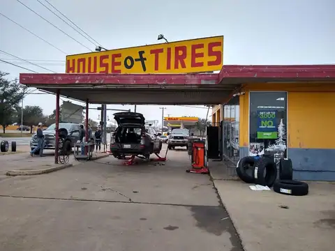 House of Tires in Bryan