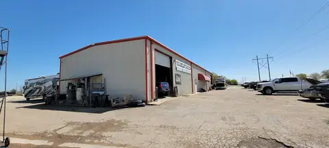 Texas Customs & Accessories in Bryan