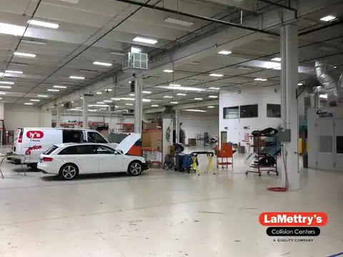 LaMettry's Collision, Inc. of Burnsville in Burnsville