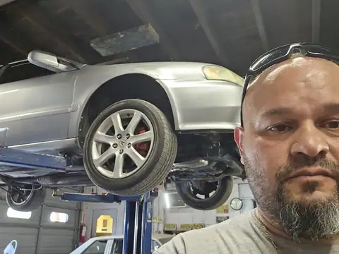 Martinez Auto Repair in Camden