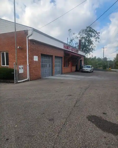 Hank's Auto Body Inc in Cincinnati