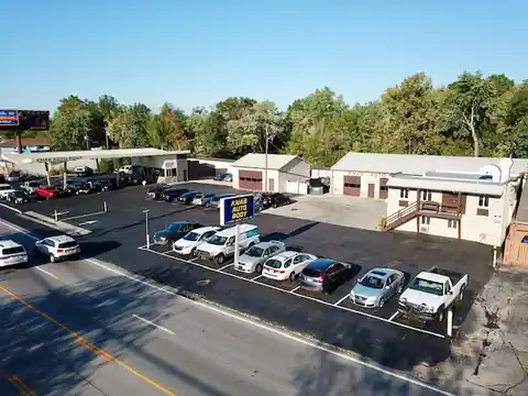 Knab Auto Body in Cincinnati
