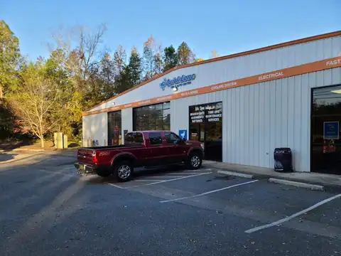 Billy Howell Quick Lane in Cumming