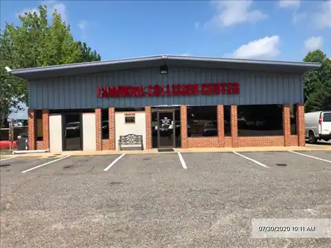Cumming Collision Center in Cumming