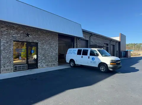 Jose's Mobile Auto Glass in Cumming