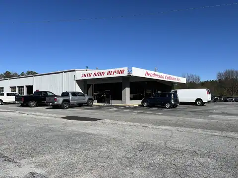 Henderson Collision Inc in Dallas