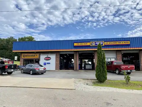 Vic Williams Tire & Auto in Dallas