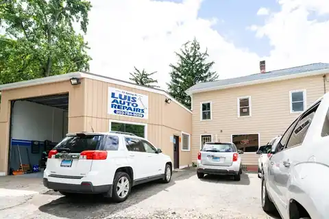 Luis Auto Repairs in Danbury
