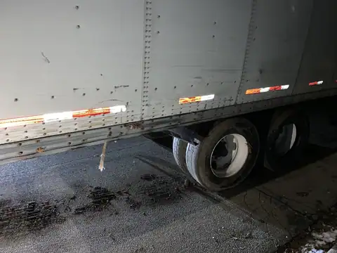 A & A Truck and Trailer Repair in Des Moines