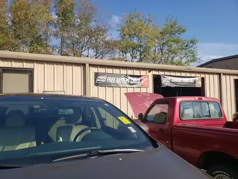 R&R GARAGE LLC in Douglasville