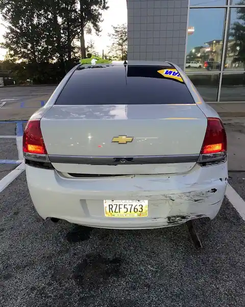 Raymond's Paint and Body Shop in Douglasville