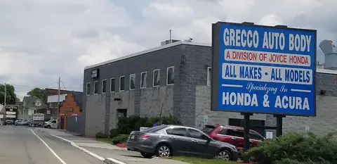 Grecco Auto Body in Dover