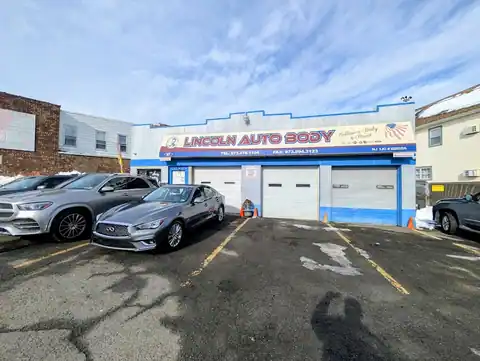 Lincoln Auto Body Garfield in Garfield
