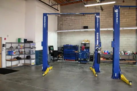 Litchfield Auto Repair in Goodyear