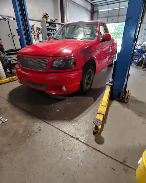 Falcon Auto & Body Repair in Hamilton