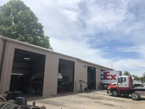 Paulding Commercial Vehicle in Hiram