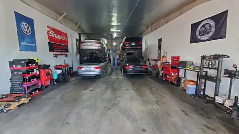 Olah Automotive in Houston