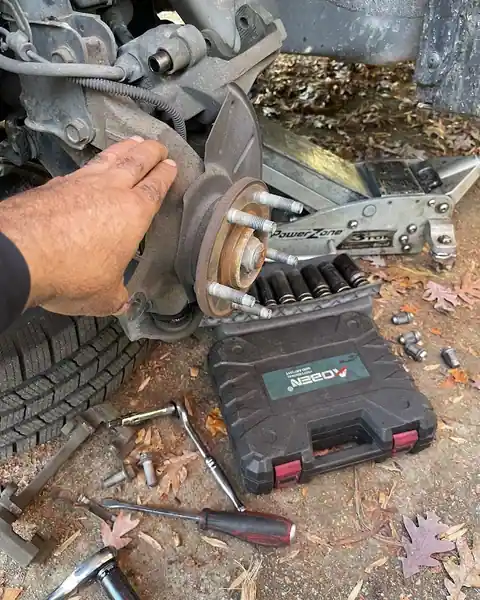 Husni's Car Repair in Hyattsville