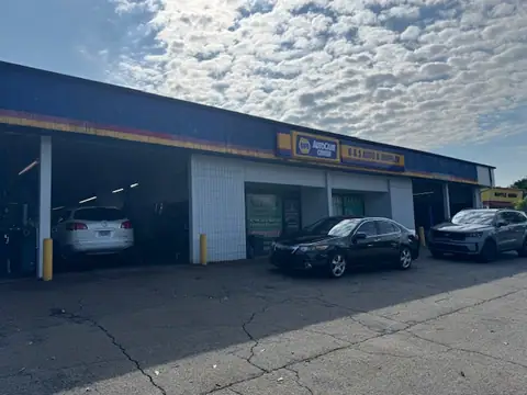 G & S Auto & Muffler in Kennesaw