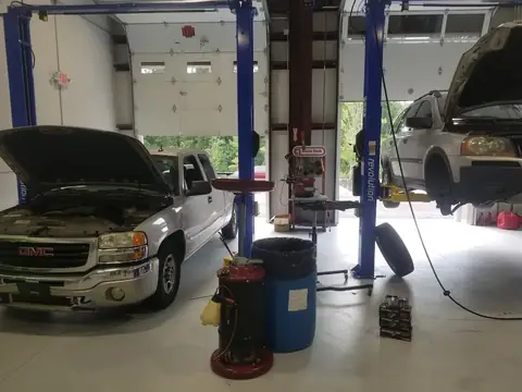 Max Auto Experts in Kennesaw