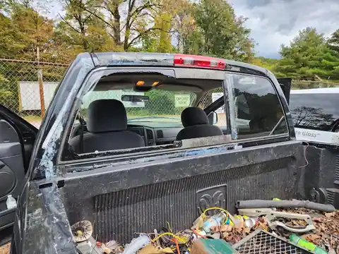 LuxMark Auto Glass in Kinnelon
