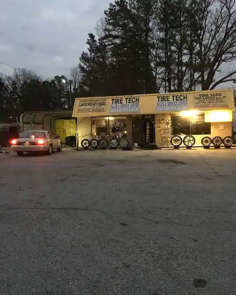 Akunna Tire Tech, LLC in Mableton