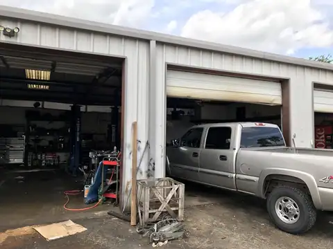 Ledezma Auto Repair in Mansfield