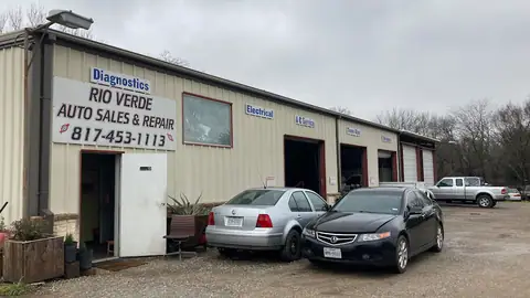 Rio Verde Auto Sales And Repair in Mansfield