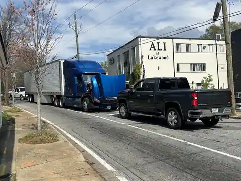 24/7 Mobile Truck Repair llc in Marietta