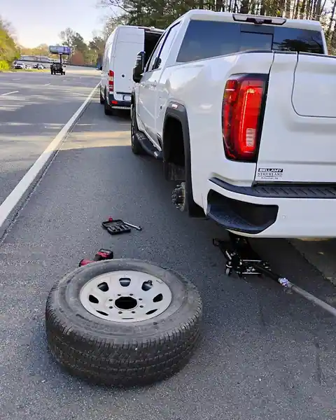 KUDI Autos, Tire Repair & Roadside Assistance in Marietta
